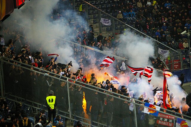 Can Ajax topple PSV and win the Eredivisie this season?