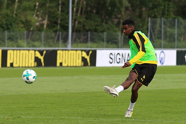 How will Liverpool fit Hugo Ekitike and Alexander Isak on their team